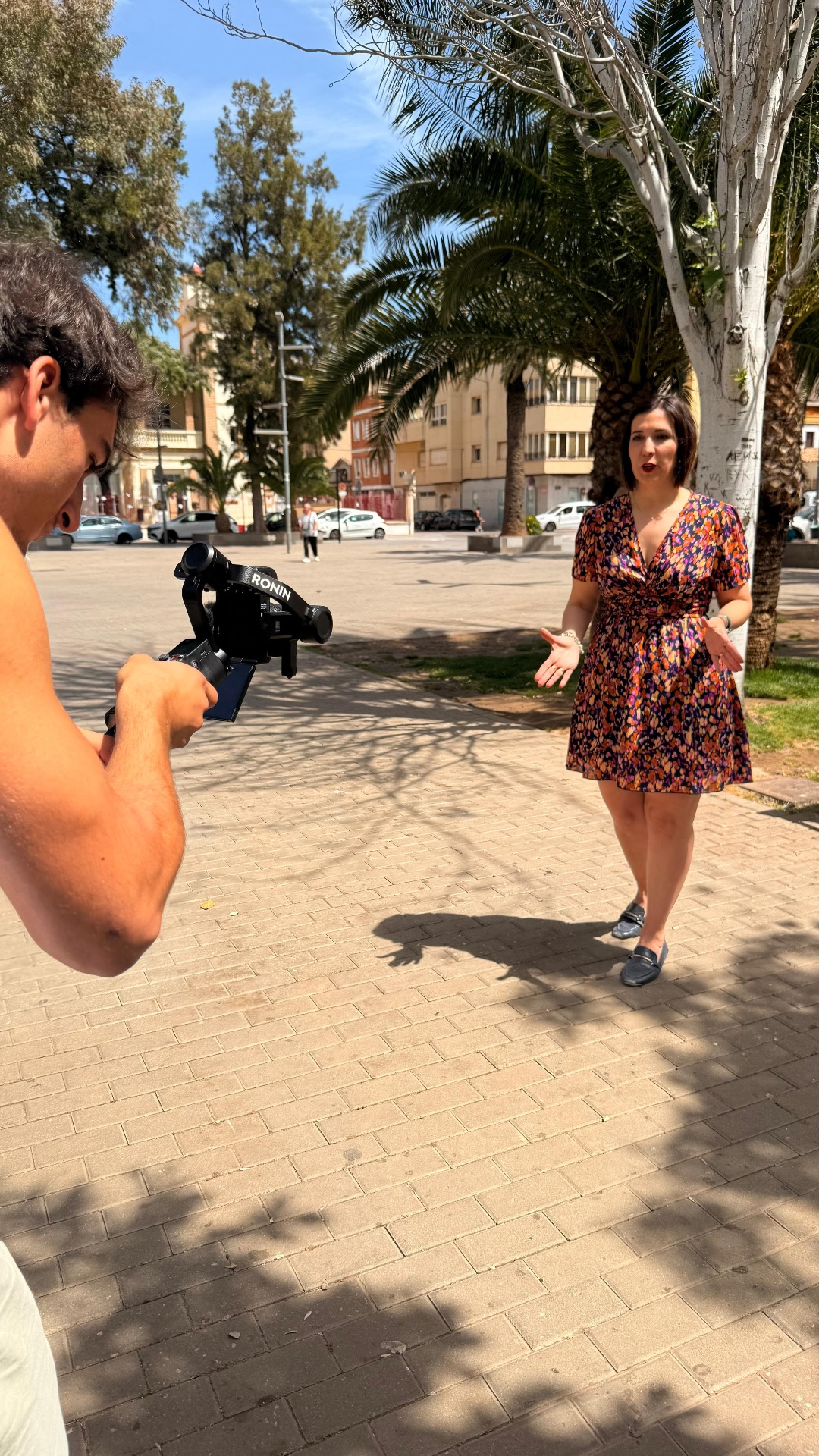 Equipo DeepHaus grabando contenido en exteriores